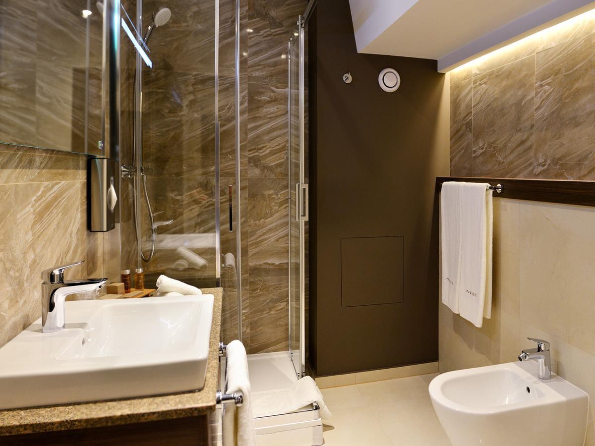 Azul Hotel & Restaurant Partizánske Dış mekan fotoğraf